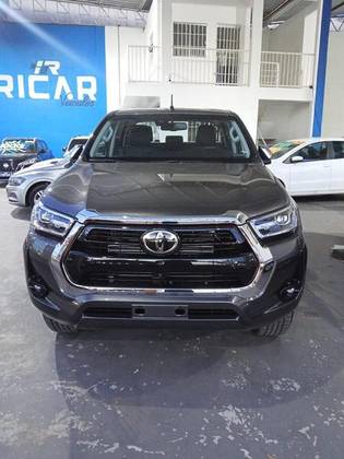 TOYOTA HILUX 2.8 D-4D TURBO DIESEL CD POWER PACK 4X4 AUTOMÁTICO TOYOTA HILUX 2.8 D-4D TURBO DIESEL CD POWER PACK 4X4 AUTOMÁTICO